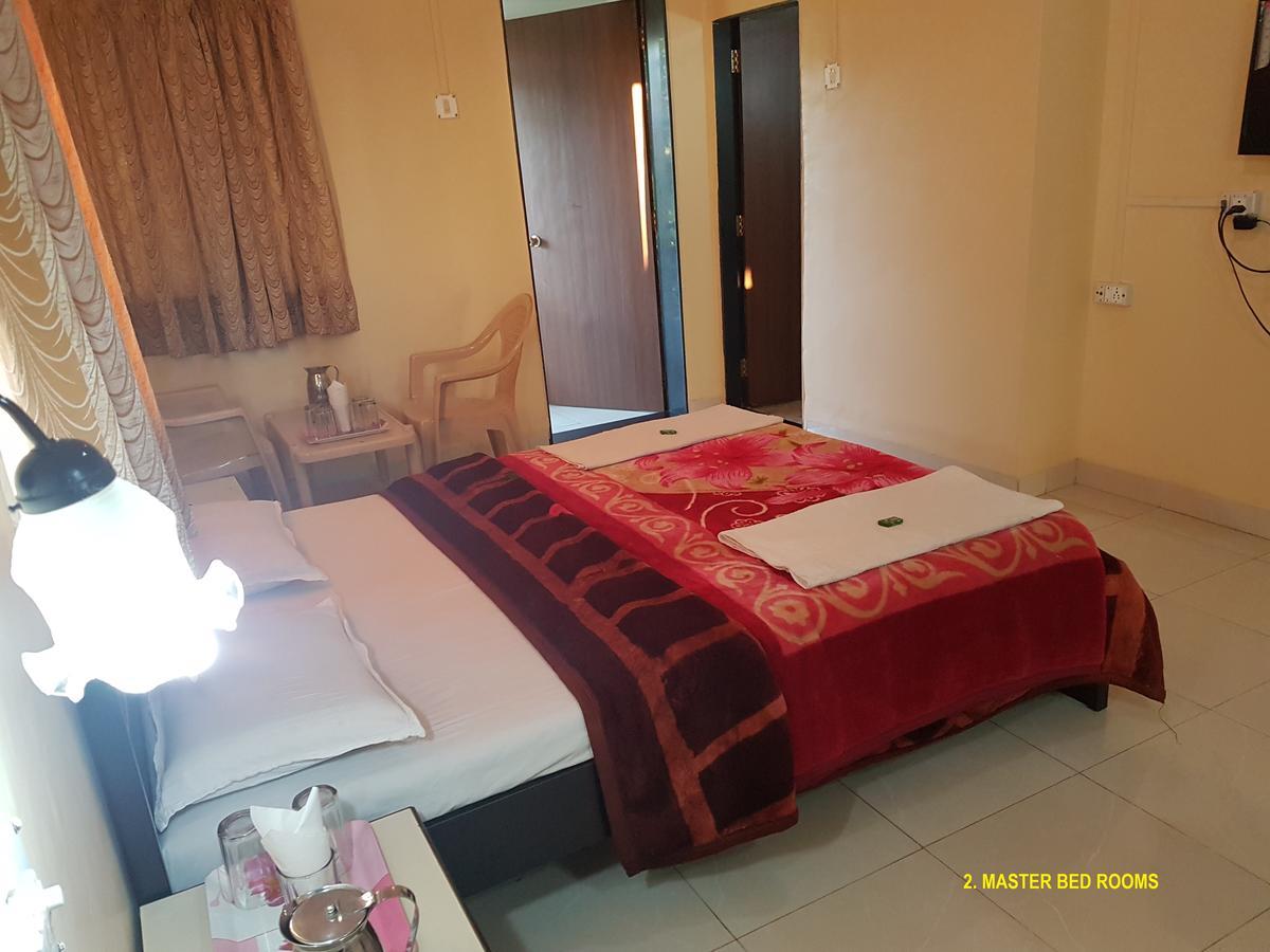 Hotel Stone House Mahābaleshwar Exteriör bild