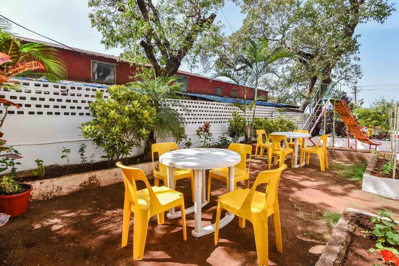 Hotel Stone House Mahābaleshwar Exteriör bild
